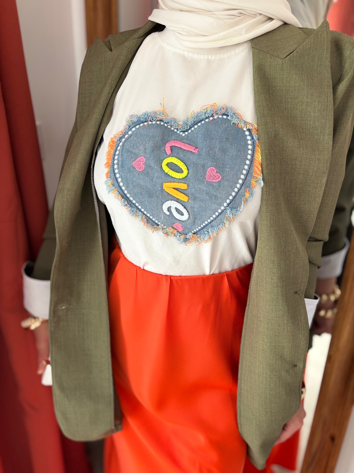 T-Shirt Blanc Motif Coeur en Jean Brodé / TSH01